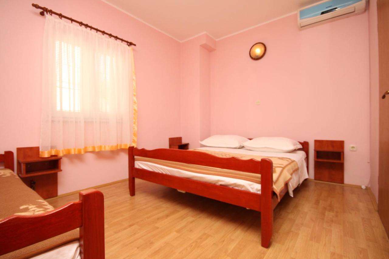 Apartments By The Sea Stara Novalja, Pag - 6469 ภายนอก รูปภาพ